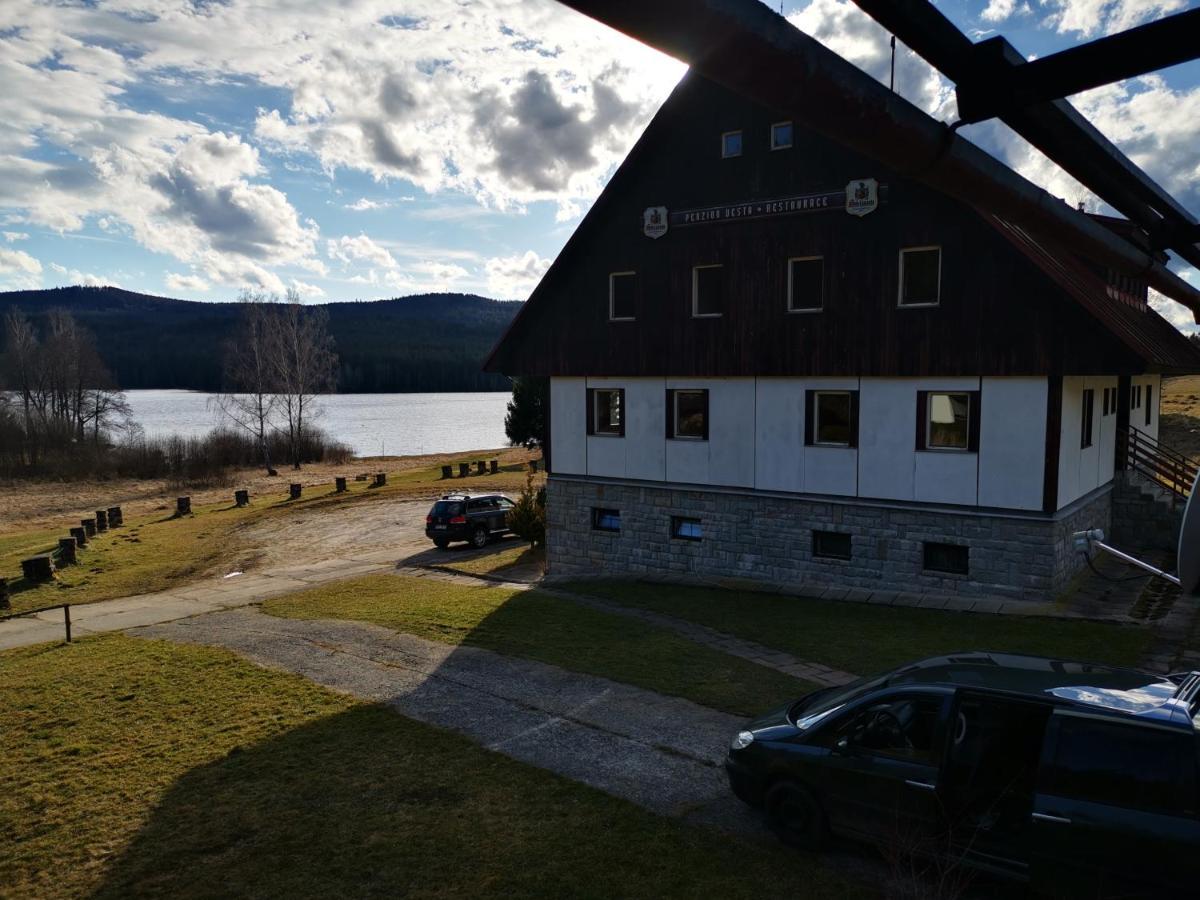 Penzion Tomy Na Plazi Hotel Frymburk Buitenkant foto