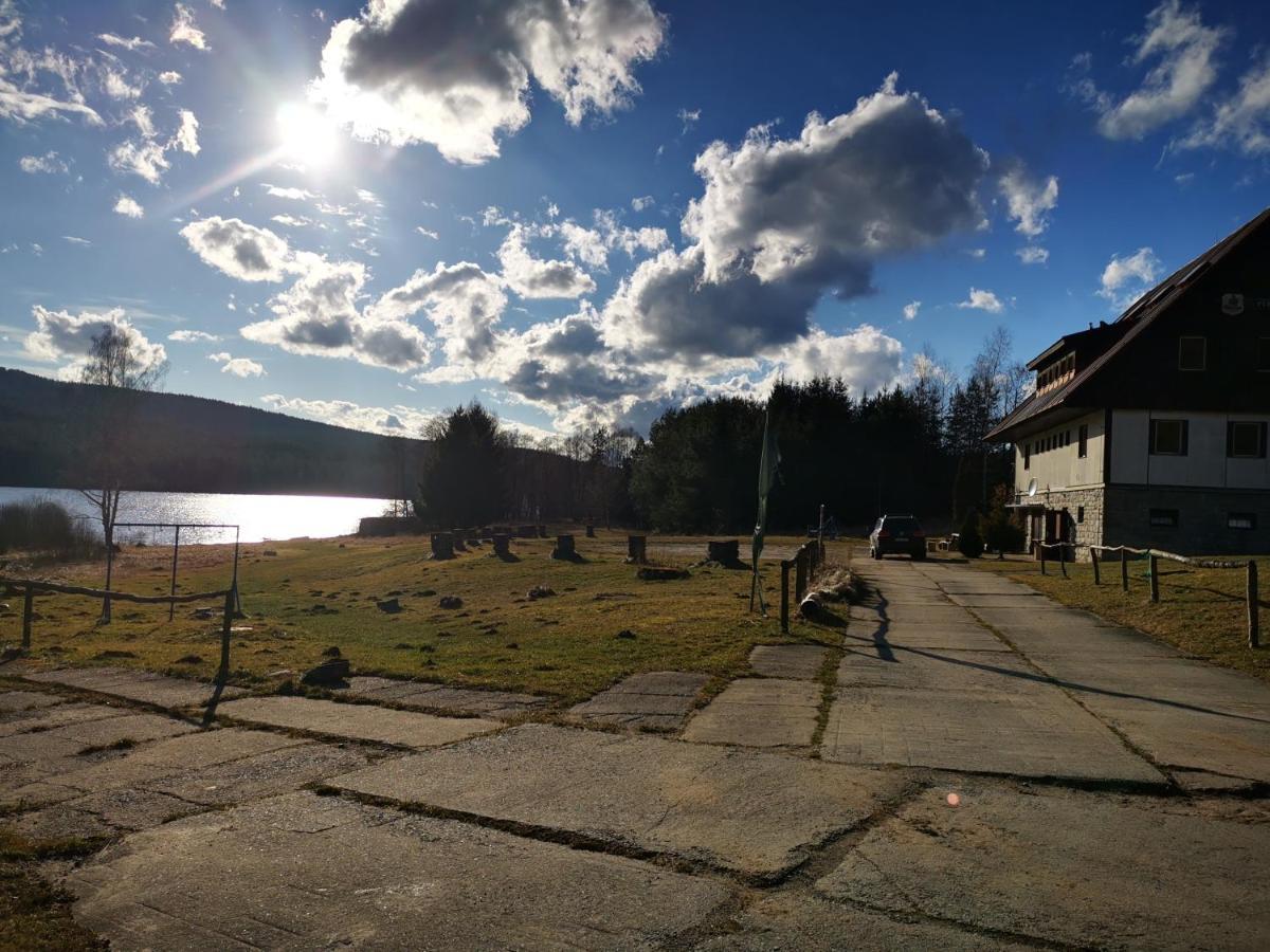 Penzion Tomy Na Plazi Hotel Frymburk Buitenkant foto