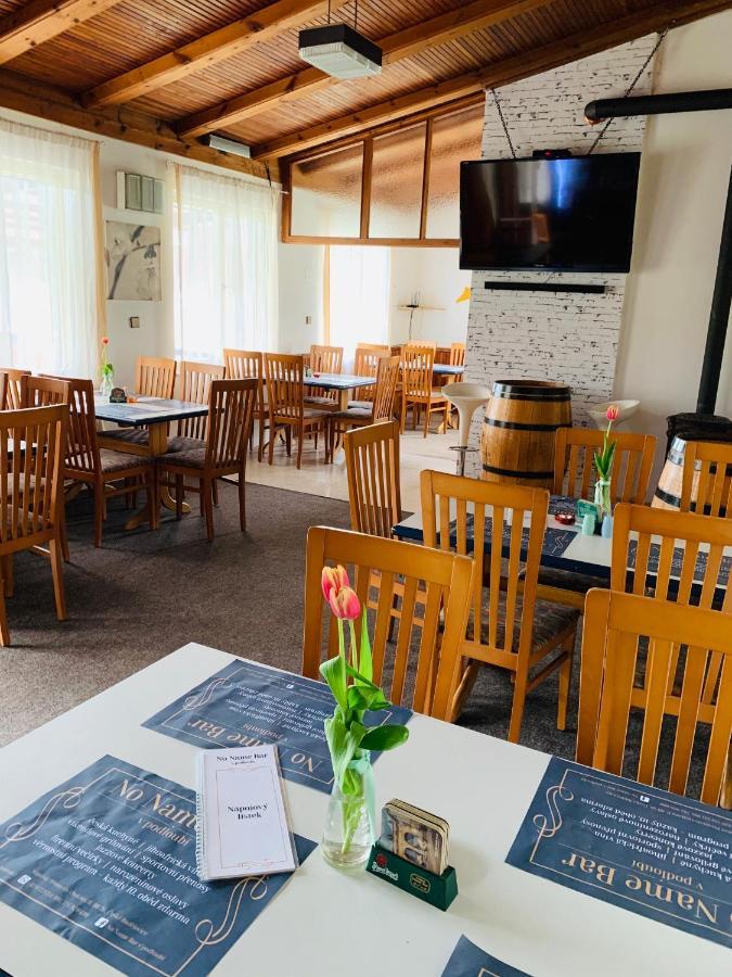 Penzion Tomy Na Plazi Hotel Frymburk Buitenkant foto
